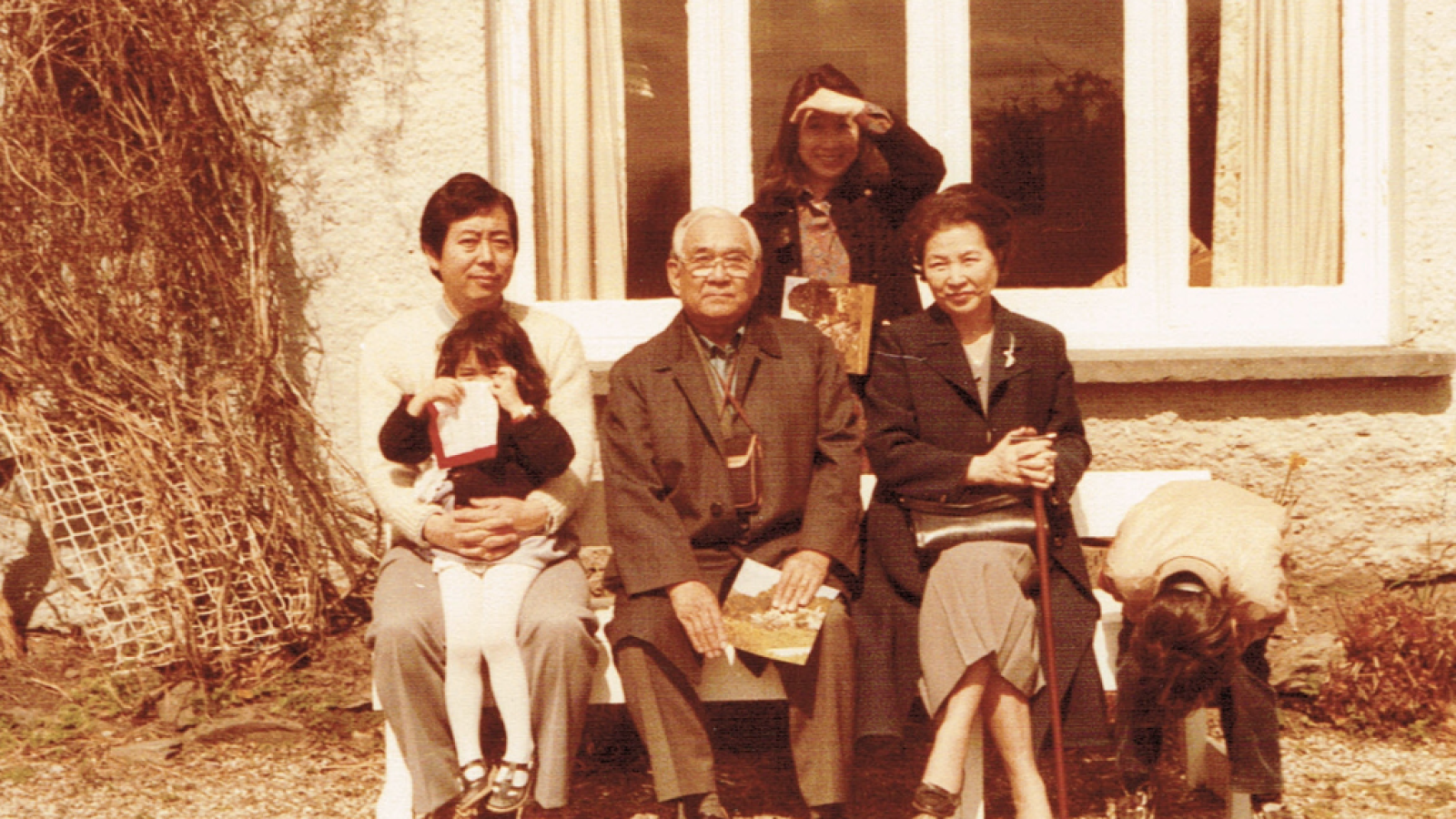 MATSUDA Tomoo with Family in Lake District, UK